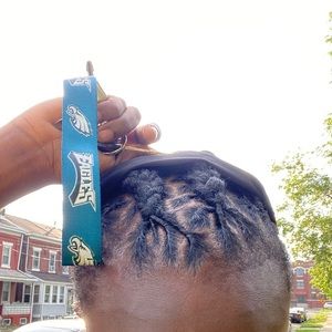 Meet your Posher, Emmanuel